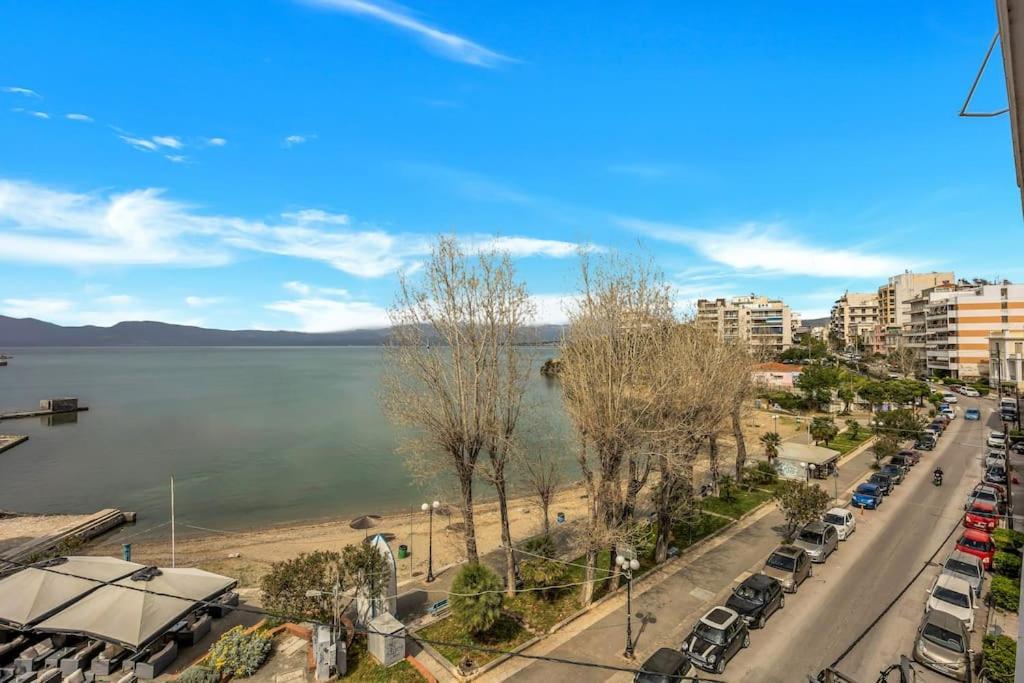 Bright Central Apartment With Splendid Sea View! Chalkida Exterior photo